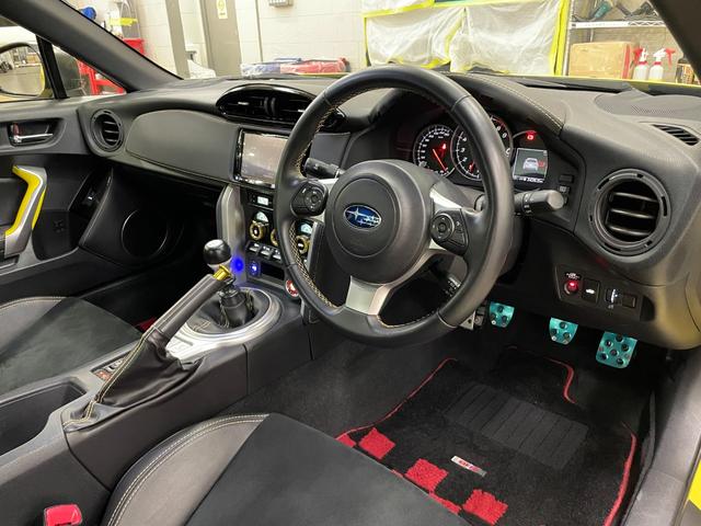 ＢＲＺ イエローエディション　◇１００台限定車◇ＳＴＩスポーツＰＫＧ◇ＬＥＤアクセサリーライナー◇純正ブレンボイエローキャリパー◇純正１７インチＡＷ◇専用内装◇カロッツェリアＳＤナビ／フルセグＴＶ◇バックカメラ◇ＬＥＤヘッドライト（33枚目）