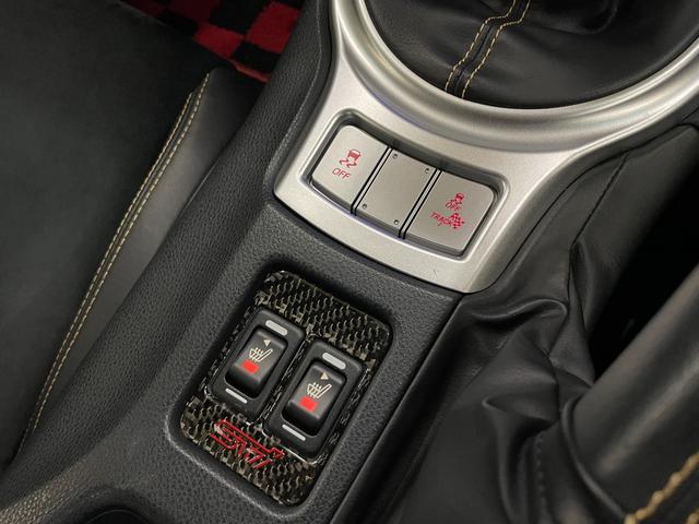 ＢＲＺ イエローエディション　◇１００台限定車◇ＳＴＩスポーツＰＫＧ◇ＬＥＤアクセサリーライナー◇純正ブレンボイエローキャリパー◇純正１７インチＡＷ◇専用内装◇カロッツェリアＳＤナビ／フルセグＴＶ◇バックカメラ◇ＬＥＤヘッドライト（45枚目）