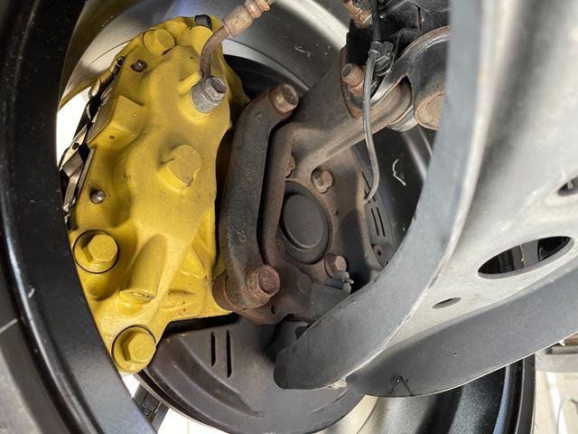 ＢＲＺ イエローエディション　◇１００台限定車◇ＳＴＩスポーツＰＫＧ◇ＬＥＤアクセサリーライナー◇純正ブレンボイエローキャリパー◇純正１７インチＡＷ◇専用内装◇カロッツェリアＳＤナビ／フルセグＴＶ◇バックカメラ◇ＬＥＤヘッドライト（57枚目）