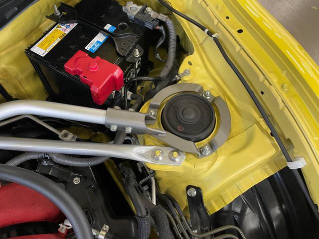 ＢＲＺ イエローエディション　◇１００台限定車◇ＳＴＩスポーツＰＫＧ◇ＬＥＤアクセサリーライナー◇純正ブレンボイエローキャリパー◇純正１７インチＡＷ◇専用内装◇カロッツェリアＳＤナビ／フルセグＴＶ◇バックカメラ◇ＬＥＤヘッドライト（75枚目）