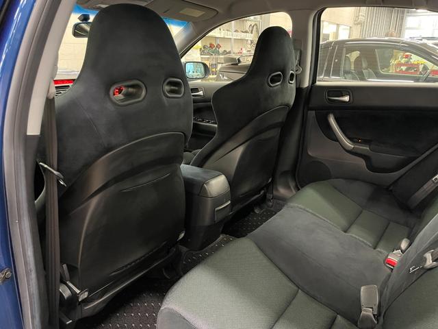 アコード ユーロＲ　◇純正レカロシート◇フジツボマフラー◇ＫＷ車高調◇純正１７インチＡＷ◇フロントスポイラー◇純正ＨＤＤナビ◇バックカメラ◇純正ＭＯＭＯステアリング◇ＨＩＤヘッドライト◇フォグライト（31枚目）