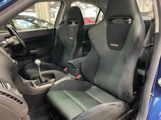 アコード ユーロＲ　◇純正レカロシート◇フジツボマフラー◇ＫＷ車高調◇純正１７インチＡＷ◇フロントスポイラー◇純正ＨＤＤナビ◇バックカメラ◇純正ＭＯＭＯステアリング◇ＨＩＤヘッドライト◇フォグライト（34枚目）