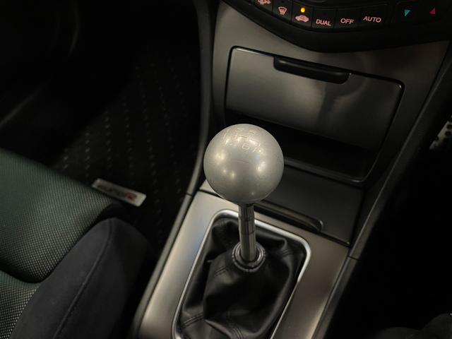 アコード ユーロＲ　◇純正レカロシート◇フジツボマフラー◇ＫＷ車高調◇純正１７インチＡＷ◇フロントスポイラー◇純正ＨＤＤナビ◇バックカメラ◇純正ＭＯＭＯステアリング◇ＨＩＤヘッドライト◇フォグライト（49枚目）