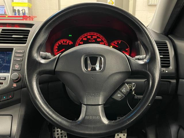 アコード ユーロＲ　◇純正レカロシート◇フジツボマフラー◇ＫＷ車高調◇純正１７インチＡＷ◇フロントスポイラー◇純正ＨＤＤナビ◇バックカメラ◇純正ＭＯＭＯステアリング◇ＨＩＤヘッドライト◇フォグライト（50枚目）