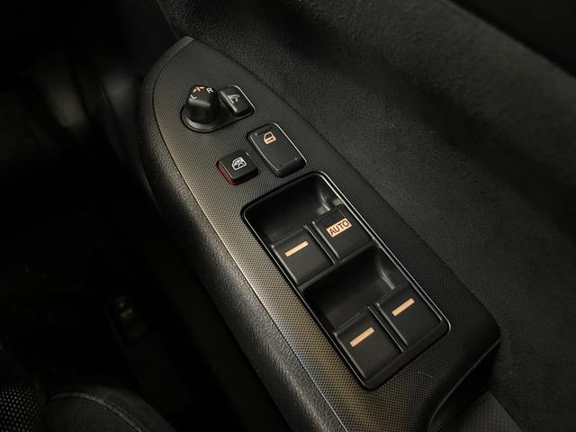 アコード ユーロＲ　◇純正レカロシート◇フジツボマフラー◇ＫＷ車高調◇純正１７インチＡＷ◇フロントスポイラー◇純正ＨＤＤナビ◇バックカメラ◇純正ＭＯＭＯステアリング◇ＨＩＤヘッドライト◇フォグライト（52枚目）