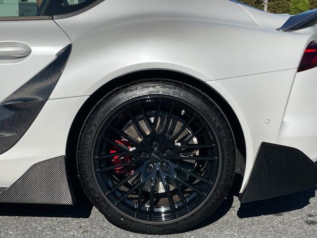 スープラ ＲＺ　マットホワイトエディション　◇５０台限定車◇ワンオーナー◇フルプロテクションフィルム施工車両◇ＧＲカーボンフルエアロ◇ＧＲ鍛造１９ＡＷ◇ＧＲスポーツマフラー◇ＧＲパフォーマンスダンパー◇ベージュレザーシート◇ＬＥＤヘッドライト（11枚目）