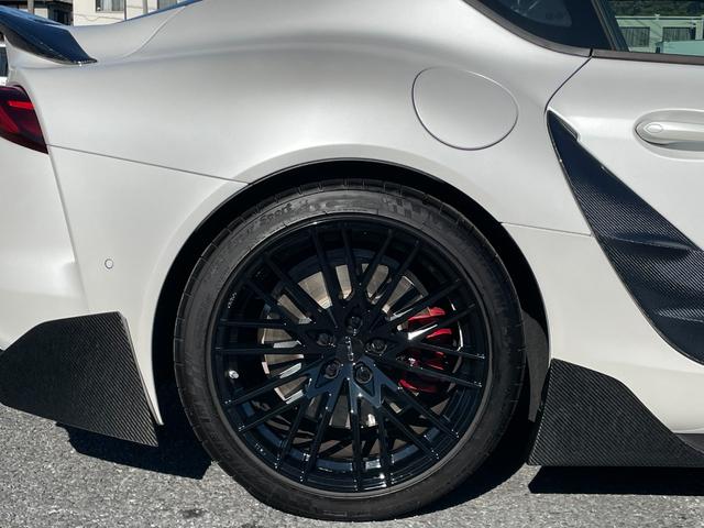 スープラ ＲＺ　マットホワイトエディション　◇５０台限定車◇ワンオーナー◇フルプロテクションフィルム施工車両◇ＧＲカーボンフルエアロ◇ＧＲ鍛造１９ＡＷ◇ＧＲスポーツマフラー◇ＧＲパフォーマンスダンパー◇ベージュレザーシート◇ＬＥＤヘッドライト（12枚目）