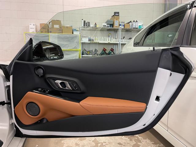 スープラ ＲＺ　マットホワイトエディション　◇５０台限定車◇ワンオーナー◇フルプロテクションフィルム施工車両◇ＧＲカーボンフルエアロ◇ＧＲ鍛造１９ＡＷ◇ＧＲスポーツマフラー◇ＧＲパフォーマンスダンパー◇ベージュレザーシート◇ＬＥＤヘッドライト（29枚目）