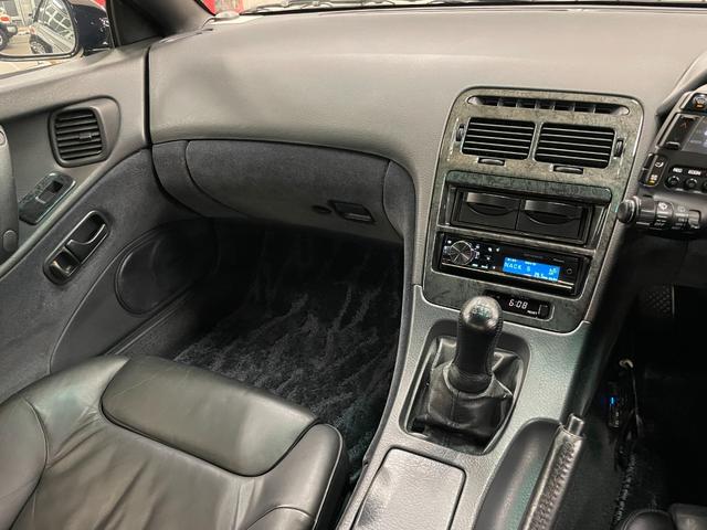 フェアレディＺ ３００ＺＸツインターボ　◇ワンオーナー◇最終６型◇純正５速ＭＴ◇純正１６インチＡＷ◇前席レカロ電動レザーシート◇ＨＩＤヘッドライト◇ＡＢＳ◇保証書◇取扱説明書◇スペアキー（41枚目）