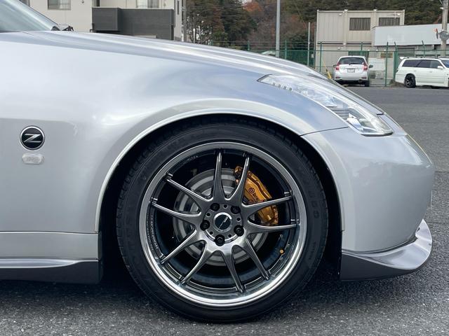 フェアレディZ バージョンニスモ タイプ380RS ◇300台限定車◇純正オプションMOMOステアリング(純正有)◇純正NISMOマフラー◇純正NISMOサスショック◇純正NISMOフルエアロ◇WORK19AW◇HIDヘッドライト◇保証書◇取扱説明書(13枚目)