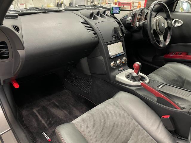 フェアレディZ バージョンニスモ タイプ380RS ◇300台限定車◇純正オプションMOMOステアリング(純正有)◇純正NISMOマフラー◇純正NISMOサスショック◇純正NISMOフルエアロ◇WORK19AW◇HIDヘッドライト◇保証書◇取扱説明書(31枚目)