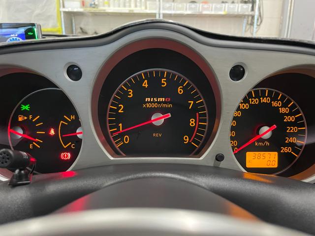 フェアレディZ バージョンニスモ タイプ380RS ◇300台限定車◇純正オプションMOMOステアリング(純正有)◇純正NISMOマフラー◇純正NISMOサスショック◇純正NISMOフルエアロ◇WORK19AW◇HIDヘッドライト◇保証書◇取扱説明書(48枚目)