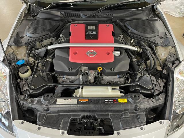 フェアレディZ バージョンニスモ タイプ380RS ◇300台限定車◇純正オプションMOMOステアリング(純正有)◇純正NISMOマフラー◇純正NISMOサスショック◇純正NISMOフルエアロ◇WORK19AW◇HIDヘッドライト◇保証書◇取扱説明書(68枚目)