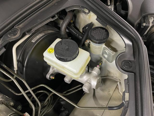 フェアレディZ バージョンニスモ タイプ380RS ◇300台限定車◇純正オプションMOMOステアリング(純正有)◇純正NISMOマフラー◇純正NISMOサスショック◇純正NISMOフルエアロ◇WORK19AW◇HIDヘッドライト◇保証書◇取扱説明書(71枚目)