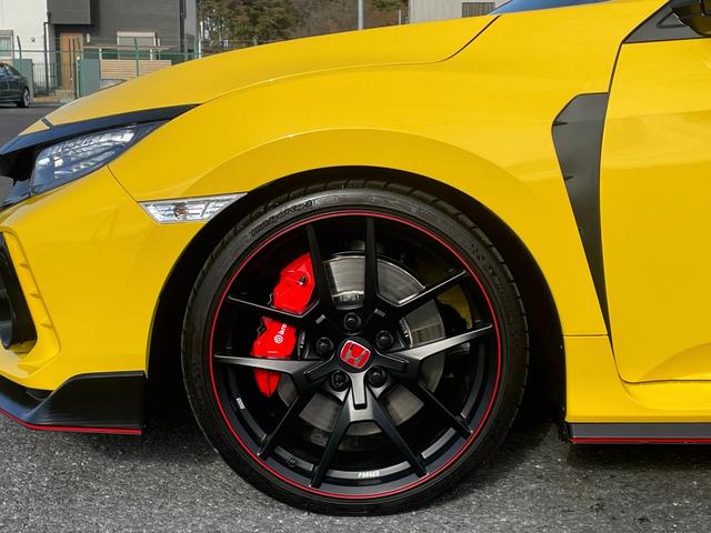 シビック タイプＲ・リミテッドエディション　◇２００台限定車◇ワンオーナー◇フルオリジナル車両◇専用ＢＢＳ２０インチＡＷ◇純正ブレンボブレーキ◇純正ＳＤナビ／フルセグＴＶ◇バックカメラ◇純正前後ドライブレコーダー◇ホンダセンシング（10枚目）
