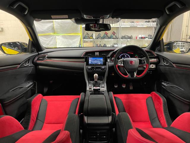 シビック タイプＲ・リミテッドエディション　◇２００台限定車◇ワンオーナー◇フルオリジナル車両◇専用ＢＢＳ２０インチＡＷ◇純正ブレンボブレーキ◇純正ＳＤナビ／フルセグＴＶ◇バックカメラ◇純正前後ドライブレコーダー◇ホンダセンシング（30枚目）