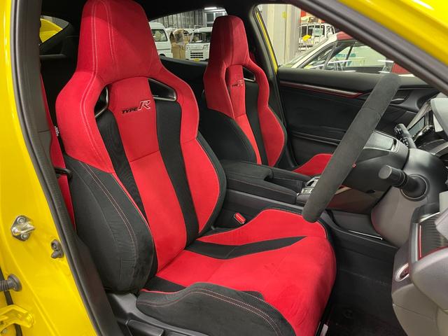 シビック タイプＲ・リミテッドエディション　◇２００台限定車◇ワンオーナー◇フルオリジナル車両◇専用ＢＢＳ２０インチＡＷ◇純正ブレンボブレーキ◇純正ＳＤナビ／フルセグＴＶ◇バックカメラ◇純正前後ドライブレコーダー◇ホンダセンシング（40枚目）