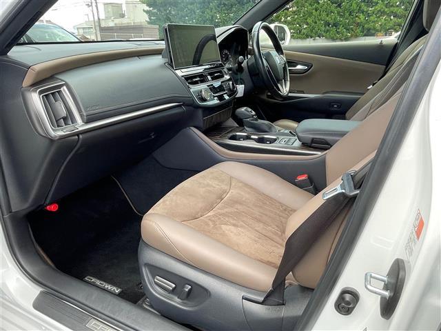 クラウンハイブリッド Ｓ　エレガンススタイルＩＩＩ　後期　純正ワイドナビ　フルセグ　ＤＶＤ　Ｂｌｕｅｔｏｏｔｈ　ドラレコ　バックカメラ　ＥＴＣ　前後コーナーセンサー　レーンアシスト　前席パワーシート　前席シートヒーター　レーダークルーズコントロール（26枚目）