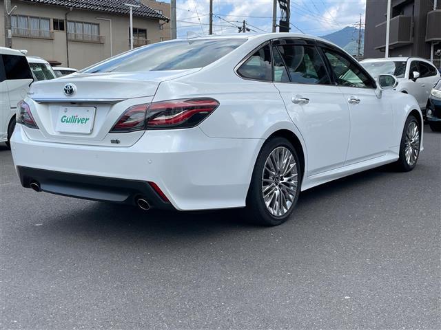 クラウンハイブリッド Ｓ　エレガンススタイルＩＩＩ　後期　純正ワイドナビ　フルセグ　ＤＶＤ　Ｂｌｕｅｔｏｏｔｈ　ドラレコ　バックカメラ　ＥＴＣ　前後コーナーセンサー　レーンアシスト　前席パワーシート　前席シートヒーター　レーダークルーズコントロール（33枚目）