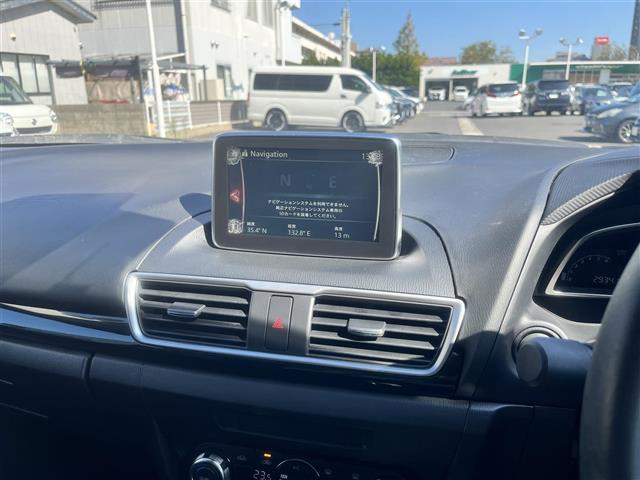 アクセラ 15S 純正ナビ フルセグTV DVD再生 Bluetooth接続 バックカメラ ETC アイドリングストップ 衝突軽減ブレーキ BSM スマートキー プッシュスタート 純正16AW 純正フロアマット(2枚目)