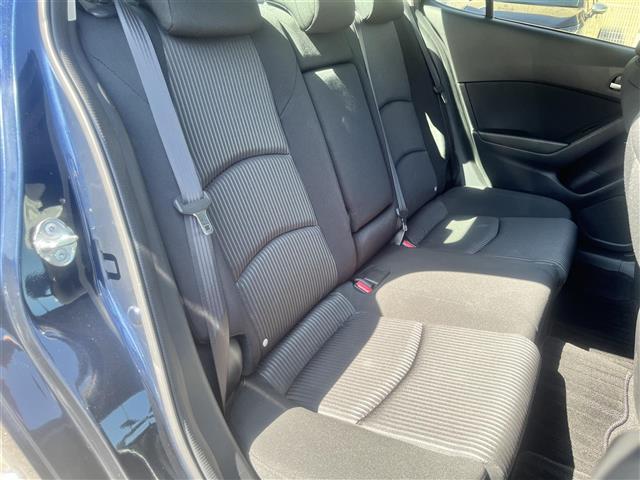 アクセラ 15S 純正ナビ フルセグTV DVD再生 Bluetooth接続 バックカメラ ETC アイドリングストップ 衝突軽減ブレーキ BSM スマートキー プッシュスタート 純正16AW 純正フロアマット(26枚目)