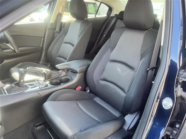 アクセラ 15S 純正ナビ フルセグTV DVD再生 Bluetooth接続 バックカメラ ETC アイドリングストップ 衝突軽減ブレーキ BSM スマートキー プッシュスタート 純正16AW 純正フロアマット(29枚目)