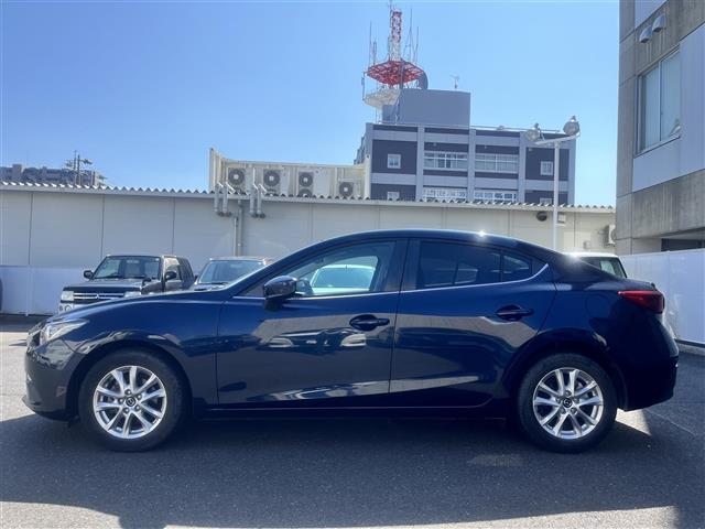 アクセラ 15S 純正ナビ フルセグTV DVD再生 Bluetooth接続 バックカメラ ETC アイドリングストップ 衝突軽減ブレーキ BSM スマートキー プッシュスタート 純正16AW 純正フロアマット(35枚目)