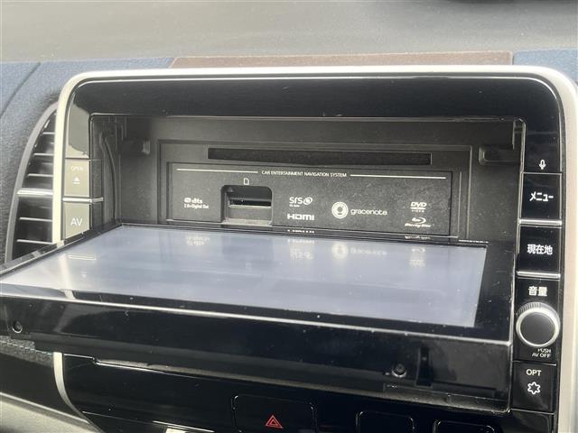 セレナ ライダー プロパイロット E 純正9インチナビ フリップダウンモニター フルセグTV DVD再生 Bluetooth バックカメラ ETC 両側パワスラ ACC アイドリングストップ コーナーセンサー スマートキー 純正16AW(6枚目)