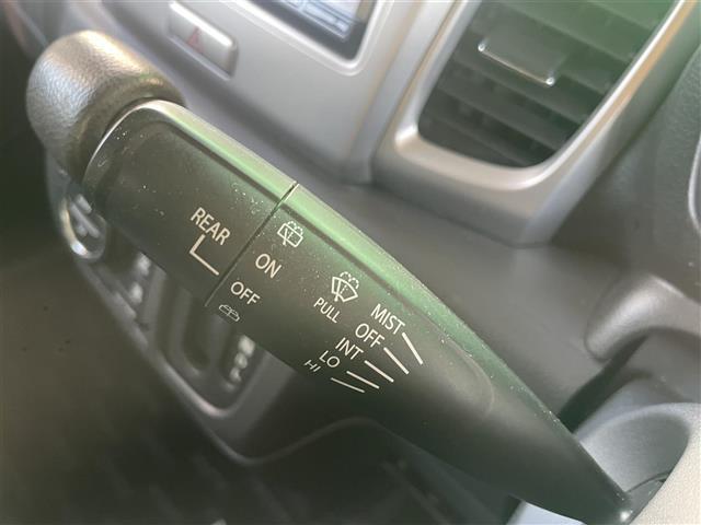 スペーシア Xリミテッド 社外ストラーダナビ フルセグ DVD再生 Bluetooth 両側パワースライド 前席シートヒータースマートキー プッシュスタート 衝突軽減ブレーキ オートライト オートエアコン 純正フロアマット(7枚目)