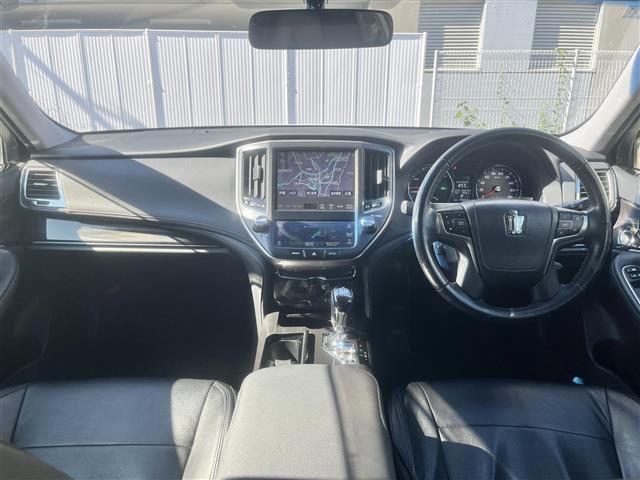 クラウンハイブリッド アスリートS 純正ナビ フルセグ DVD再生 Bluetooth ビルトインETC バックカメラ サンルーフ フルエアロ クルコン 衝突軽減ブレーキ 前席パワーシート 前席シートヒーター 純正HIDライト 純正AW(32枚目)