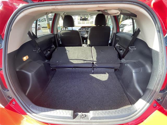 アクア S 純正ナビ フルセグ DVD再生 Bluetooth バックカメラ 前後ドラレコ ビルトインETC スマートキー プッシュスタート 社外15インチアルミ オートライト オートエアコン(32枚目)