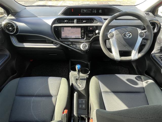 アクア S 純正ナビ フルセグ DVD再生 Bluetooth バックカメラ 前後ドラレコ ビルトインETC スマートキー プッシュスタート 社外15インチアルミ オートライト オートエアコン(42枚目)