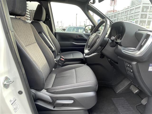 ヴォクシー Ｓ－Ｇ　ワンオーナー　純正８型ナビ　Ｂｌｕｅｔｏｏｔｈ　バックカメラ　ＥＴＣ　ドライブレコーダー　レーダークルーズコントロール　両側パワースライド　前後コーナーセンサー　レーンアシスト　純正アルミホイール（18枚目）