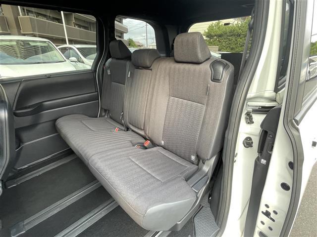 ヴォクシー Ｓ－Ｇ　ワンオーナー　純正８型ナビ　Ｂｌｕｅｔｏｏｔｈ　バックカメラ　ＥＴＣ　ドライブレコーダー　レーダークルーズコントロール　両側パワースライド　前後コーナーセンサー　レーンアシスト　純正アルミホイール（26枚目）