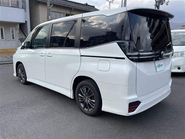 ヴォクシー Ｓ－Ｇ　ワンオーナー　純正８型ナビ　Ｂｌｕｅｔｏｏｔｈ　バックカメラ　ＥＴＣ　ドライブレコーダー　レーダークルーズコントロール　両側パワースライド　前後コーナーセンサー　レーンアシスト　純正アルミホイール（32枚目）