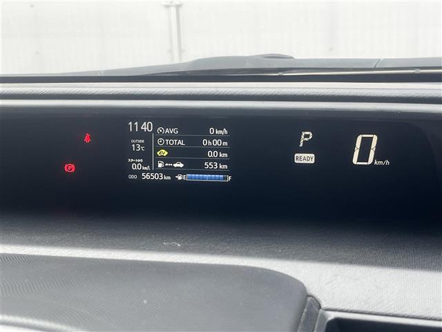 アクア Ｓ　純正ナビ　フルセグＴＶ　Ｂｌｕｅｔｏｏｔｈ　バックカメラ　ビルトインＥＴＣ　衝突軽減ブレーキ　アイドリングストップ　横滑り防止装置　純正フロアマット　保証書　取扱説明書　スペアキー１本（6枚目）