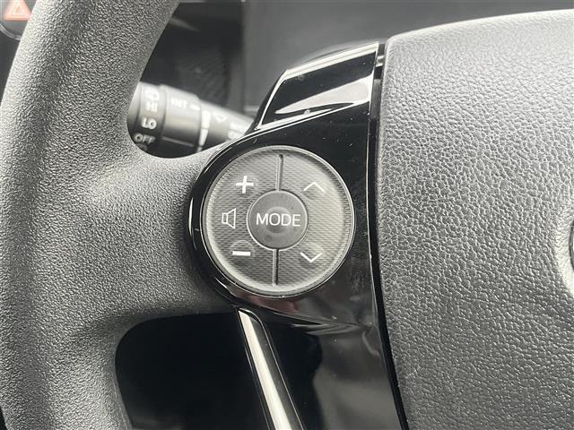 アクア Ｓ　純正ナビ　フルセグＴＶ　Ｂｌｕｅｔｏｏｔｈ　バックカメラ　ビルトインＥＴＣ　衝突軽減ブレーキ　アイドリングストップ　横滑り防止装置　純正フロアマット　保証書　取扱説明書　スペアキー１本（9枚目）