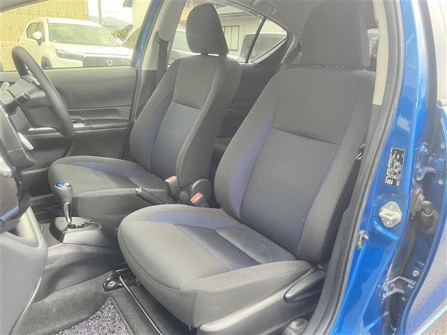 アクア Ｓ　純正ナビ　フルセグＴＶ　Ｂｌｕｅｔｏｏｔｈ　バックカメラ　ビルトインＥＴＣ　衝突軽減ブレーキ　アイドリングストップ　横滑り防止装置　純正フロアマット　保証書　取扱説明書　スペアキー１本（27枚目）