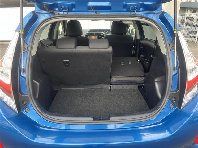 アクア Ｓ　純正ナビ　フルセグＴＶ　Ｂｌｕｅｔｏｏｔｈ　バックカメラ　ビルトインＥＴＣ　衝突軽減ブレーキ　アイドリングストップ　横滑り防止装置　純正フロアマット　保証書　取扱説明書　スペアキー１本（31枚目）