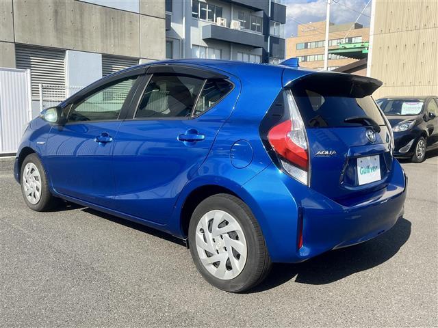 アクア Ｓ　純正ナビ　フルセグＴＶ　Ｂｌｕｅｔｏｏｔｈ　バックカメラ　ビルトインＥＴＣ　衝突軽減ブレーキ　アイドリングストップ　横滑り防止装置　純正フロアマット　保証書　取扱説明書　スペアキー１本（34枚目）