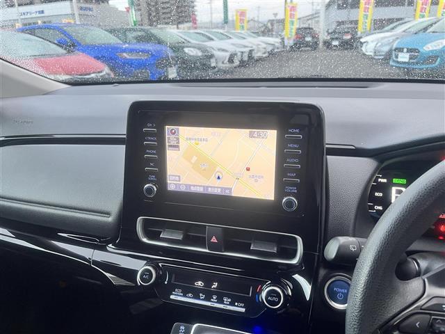 アクア Ｘ　純正メモリナビ　Ｂｌｕｅｔｏｏｔｈ　バックカメラ　ビルトインＥＴＣ　クルコン　アイドリングストップ　衝突軽減ブレーキ　オートハイビーム／ライト　スマートキー　プッシュスタート　純正ＬＥＤヘッドライト（2枚目）