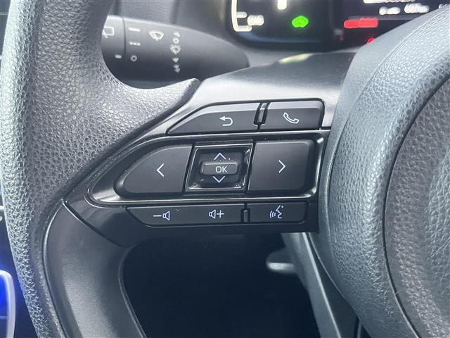 アクア Ｘ　純正メモリナビ　Ｂｌｕｅｔｏｏｔｈ　バックカメラ　ビルトインＥＴＣ　クルコン　アイドリングストップ　衝突軽減ブレーキ　オートハイビーム／ライト　スマートキー　プッシュスタート　純正ＬＥＤヘッドライト（9枚目）