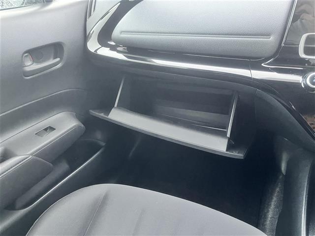 アクア Ｘ　純正メモリナビ　Ｂｌｕｅｔｏｏｔｈ　バックカメラ　ビルトインＥＴＣ　クルコン　アイドリングストップ　衝突軽減ブレーキ　オートハイビーム／ライト　スマートキー　プッシュスタート　純正ＬＥＤヘッドライト（14枚目）