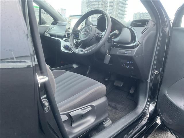 アクア Ｘ　純正メモリナビ　Ｂｌｕｅｔｏｏｔｈ　バックカメラ　ビルトインＥＴＣ　クルコン　アイドリングストップ　衝突軽減ブレーキ　オートハイビーム／ライト　スマートキー　プッシュスタート　純正ＬＥＤヘッドライト（20枚目）