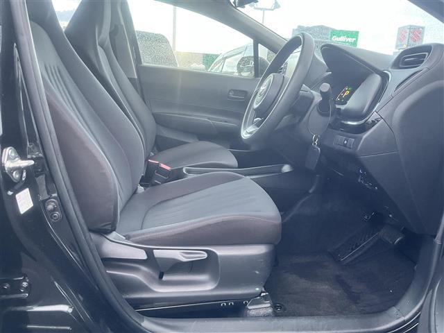 アクア Ｘ　純正メモリナビ　Ｂｌｕｅｔｏｏｔｈ　バックカメラ　ビルトインＥＴＣ　クルコン　アイドリングストップ　衝突軽減ブレーキ　オートハイビーム／ライト　スマートキー　プッシュスタート　純正ＬＥＤヘッドライト（21枚目）