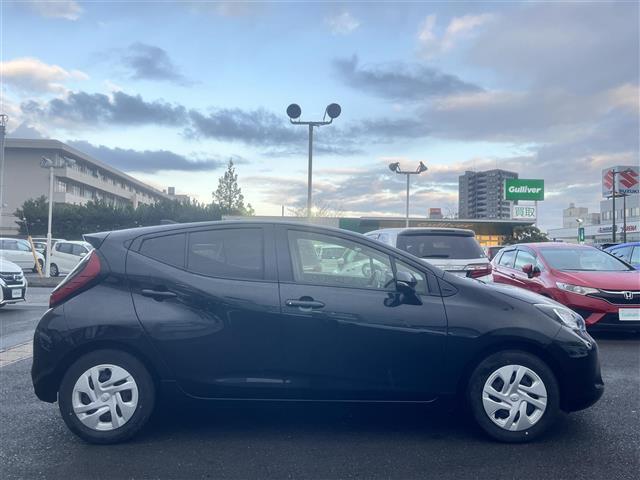 アクア Ｘ　純正メモリナビ　Ｂｌｕｅｔｏｏｔｈ　バックカメラ　ビルトインＥＴＣ　クルコン　アイドリングストップ　衝突軽減ブレーキ　オートハイビーム／ライト　スマートキー　プッシュスタート　純正ＬＥＤヘッドライト（36枚目）