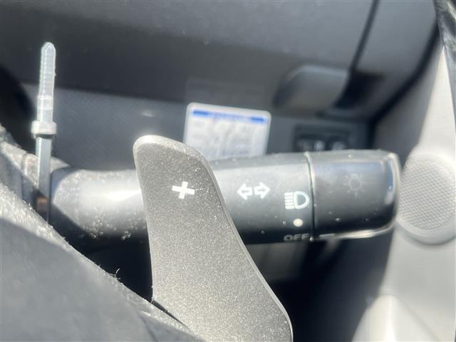 ラクティス Ｇ　ＬパッケージＨＩＤセレクション　純正ナビ　ＤＶＤ再生　ビルトインＥＴＣ　クルーズコントロール　パドルシフト　スマートキー　プッシュスタート　純正ＨＩＤライト　純正フロアマット　社外アルミホイール　取扱説明書　スペアキー１本（8枚目）