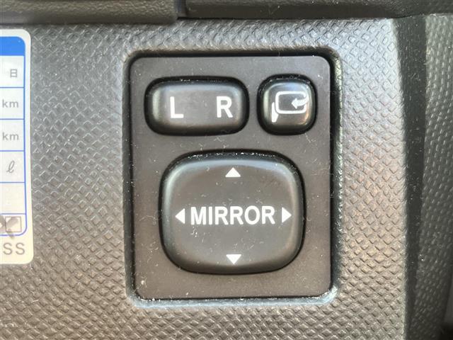 ラクティス Ｇ　ＬパッケージＨＩＤセレクション　純正ナビ　ＤＶＤ再生　ビルトインＥＴＣ　クルーズコントロール　パドルシフト　スマートキー　プッシュスタート　純正ＨＩＤライト　純正フロアマット　社外アルミホイール　取扱説明書　スペアキー１本（14枚目）