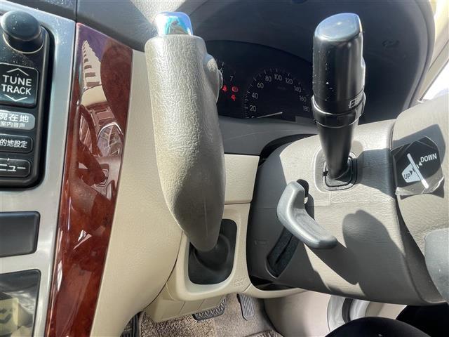 イプサム 240u Gセレクション 純正ナビ バックカメラ リアコーナーセンサー 純正フロアマット(11枚目)