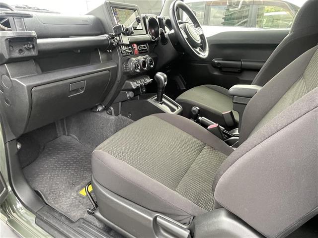 ジムニーシエラ ＪＣ　ワンオーナー　純正ＳＤナビ　ＤＶＤ／ＢＤ再生　フルセグ　Ｂｌｕｅｔｏｏｔｈ　ビルトインＥＴＣ　前席シートヒータ　クルーズコントロール　ダウンヒルアシストコントロール　衝突軽減ブレーキ　レーンアシスト（19枚目）